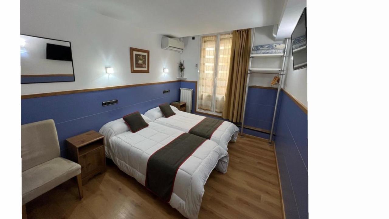 Pension Irune By Vivere Stays San Sebastián Eksteriør billede