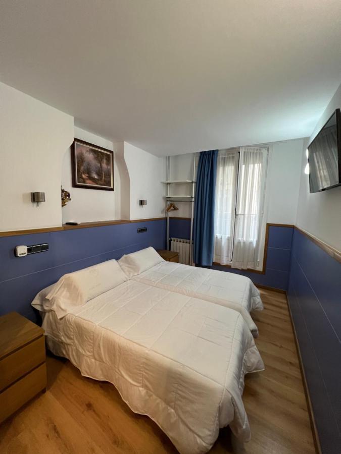 Pension Irune By Vivere Stays San Sebastián Eksteriør billede